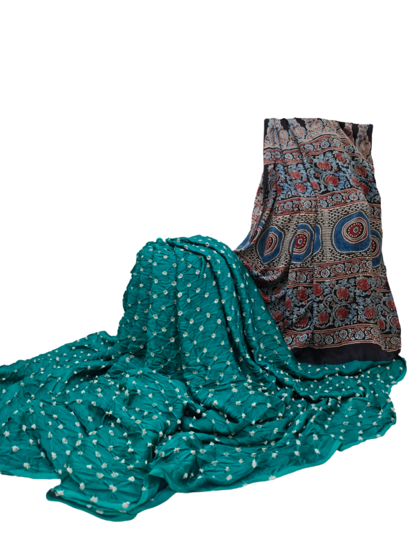 bandhani saree
